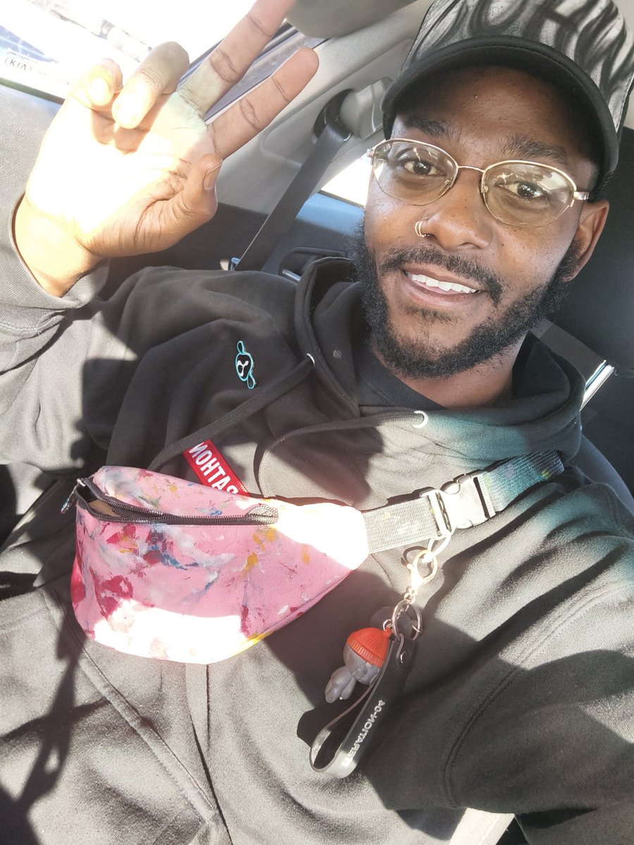 thtguyt's tweet photo. #Day392! Apecoin🦍
A Supporting $APE 🐸🐐 life 🥹🐸 Keep Showing Up
Selfie until ApeCoin hits a all-time high
🤞🏾🫡 #yuga @apecoin Blessings 🐒ApE https://t.co/hcqT1t0bkG