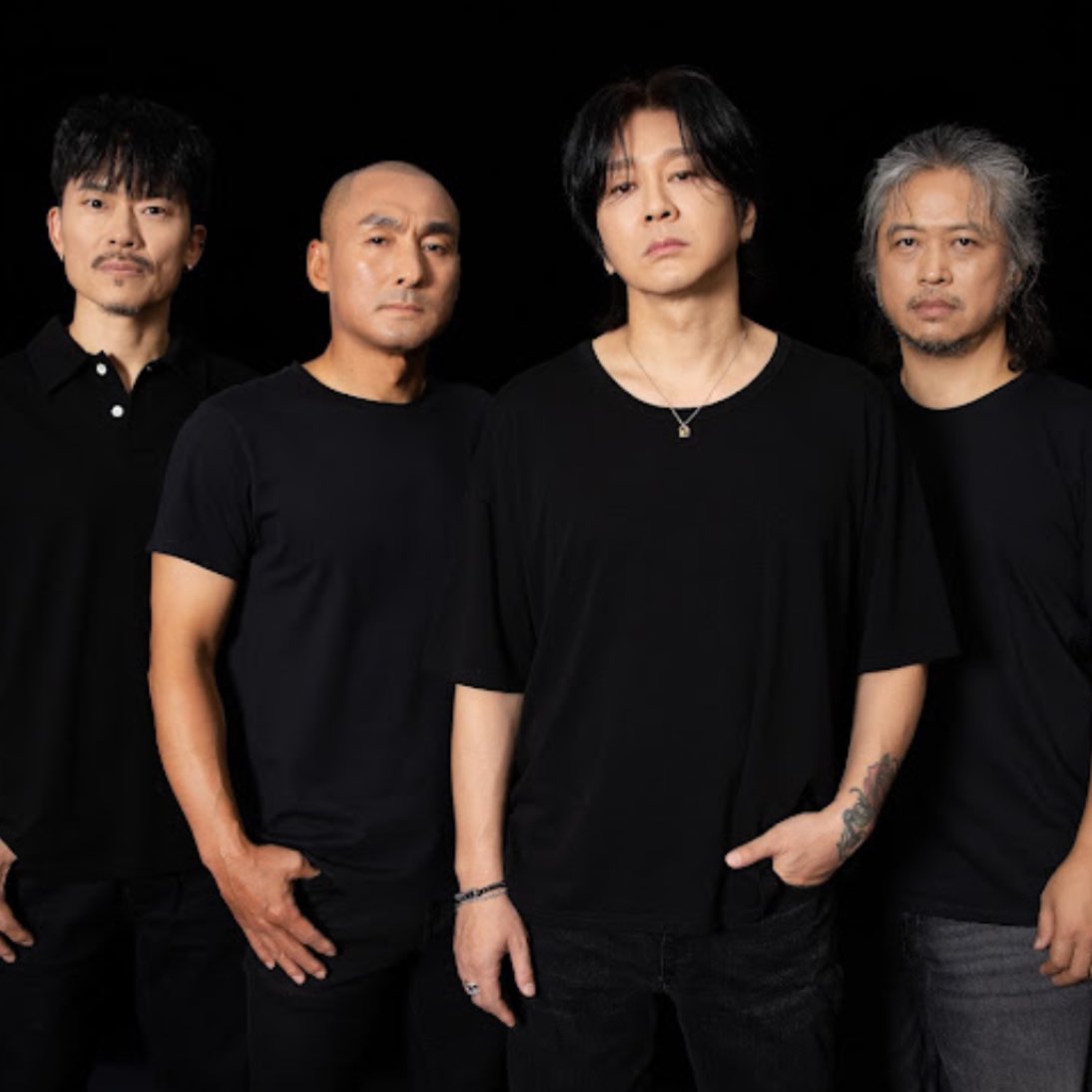 skzpopbase's tweet image. #Seungmin and YB (Korean rock band) will do a special collaboration stage at MBC’s Gayo Daejejeon on December 31st!