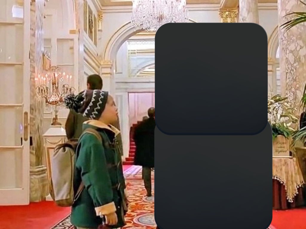 RafaelPoulain's tweet image. Macaulay Culkin y  ████ █████ en el set de █████ ███ en██████
1992 ███████ con █████ ██
█ ██████ ███████████