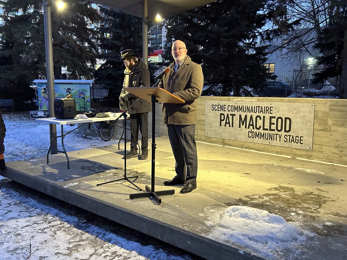 Sean Devine tweet media