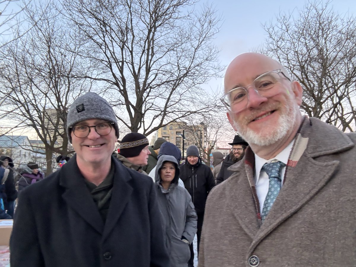 Sean Devine tweet media