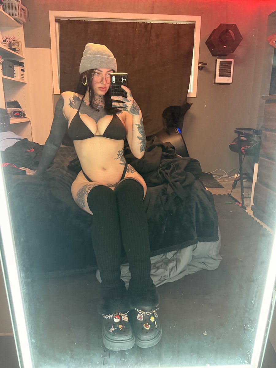 Gothic Dumpling tweet media