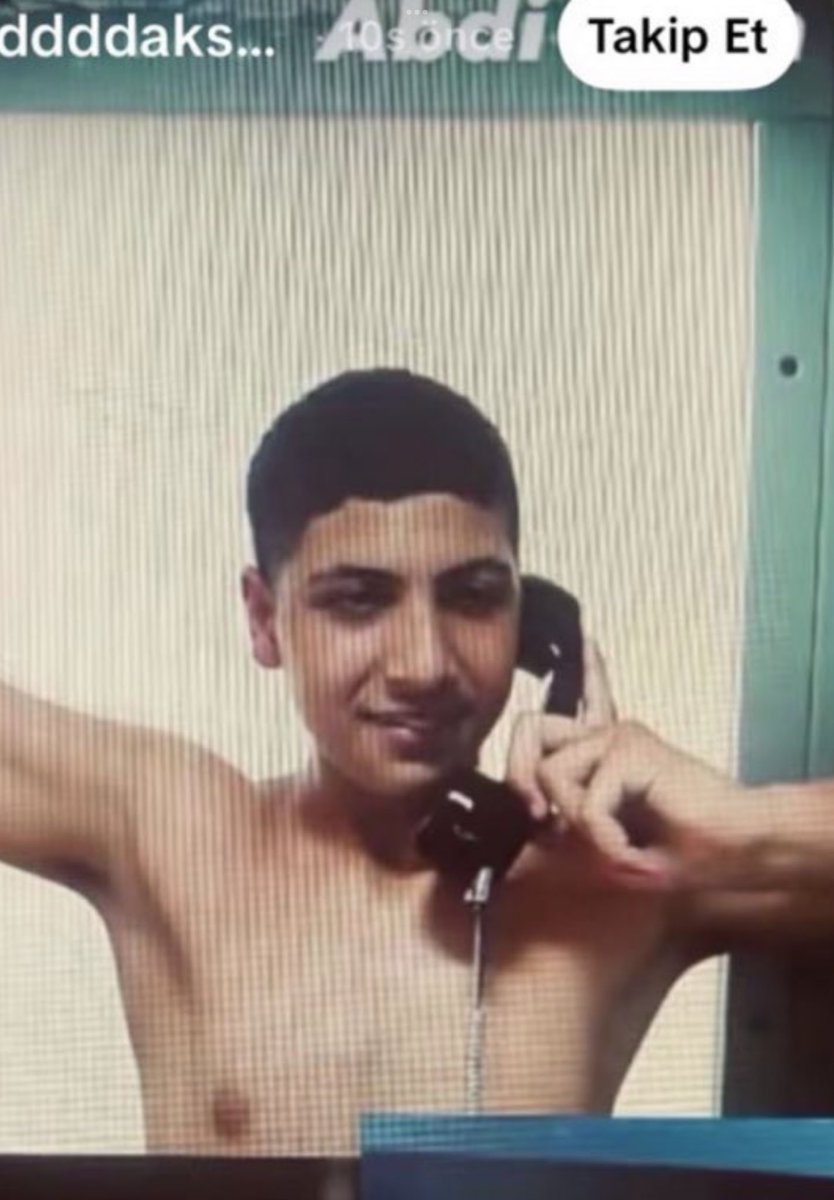 Bu piç var ya bu piç mahkemede yasemin’ in Andrea’nın gözüne baka baka annemle uyumak, babamla uyumak istiyorum deyip durdu. Kes lan diyen olmadı.#Tutuklayın beraat diyen dilleriniz kopsun!