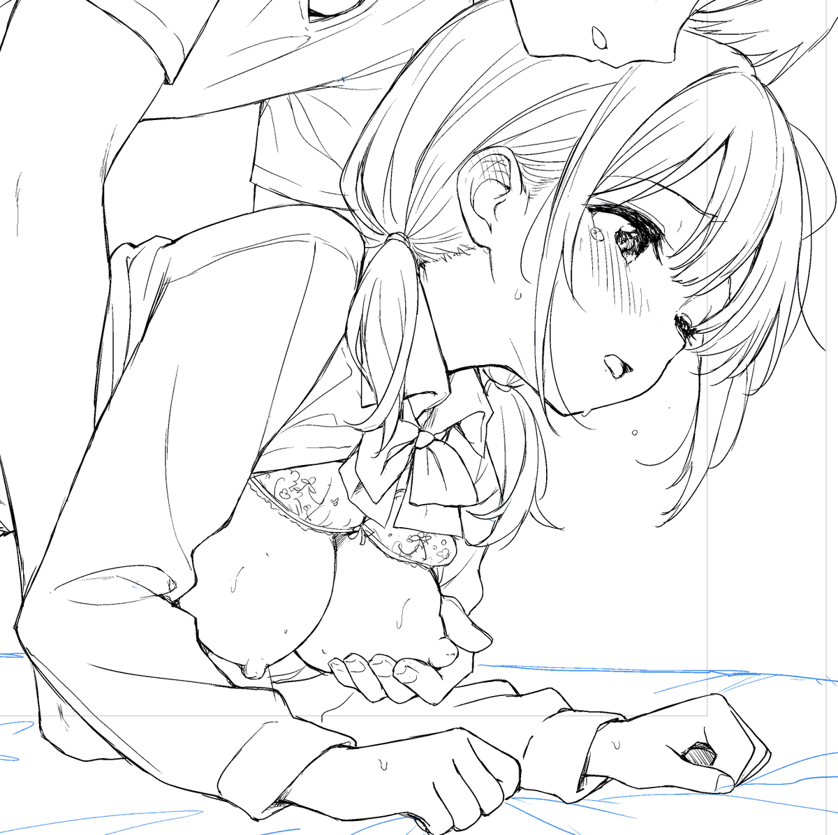 輝度落としてるけど液タブ眩しすぎて薄目で描くと見えなくていい所描かなくなるからいい感じになるな…hehe 