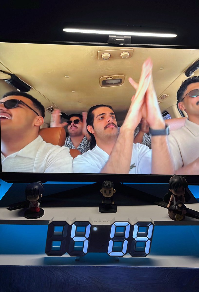 ماما ليه اسم اختي ياسمين
لان ابوك يحب الياسمين
شكرًا ماما 
عفوا يا فلوق مصر