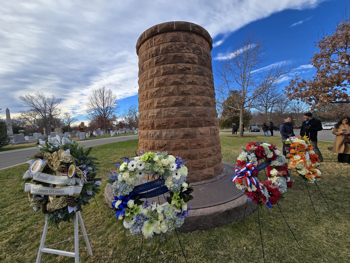 MarkSZaidEsq's tweet image. I am always thinking of those lost on #PanAm103 over #Lockerbie, Scotland, but especially today on 37th anniversary at annual memorial ceremony at @ArlingtonNatl.

I was honored to be an attny for many family members and was part of original team that sued Libya in 1993.