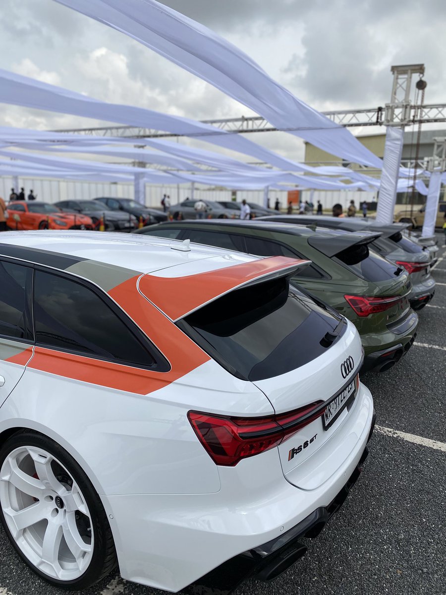 adamsgeorgem's tweet image. RS6 GT
4.0L twin-turbo V8 with 621 hp, 850 Nm torque.
0-100 km/h (0-62 mph) in 3.3 secs, optional 305 km/h top speed.
Only 660 units produced worldwide. There’s 3 in Ghana.
Final V8 Send-Off. Considered the ultimate, final high-performance variant of the C8 generation RS 6 Avant