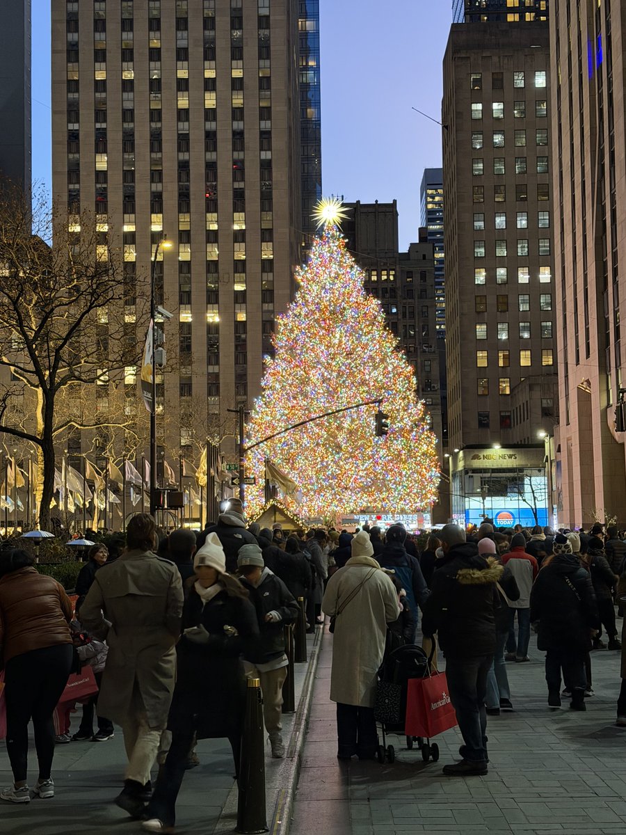 Menpapa_'s tweet photo. Manhattan https://t.co/WBaUgZpqv4