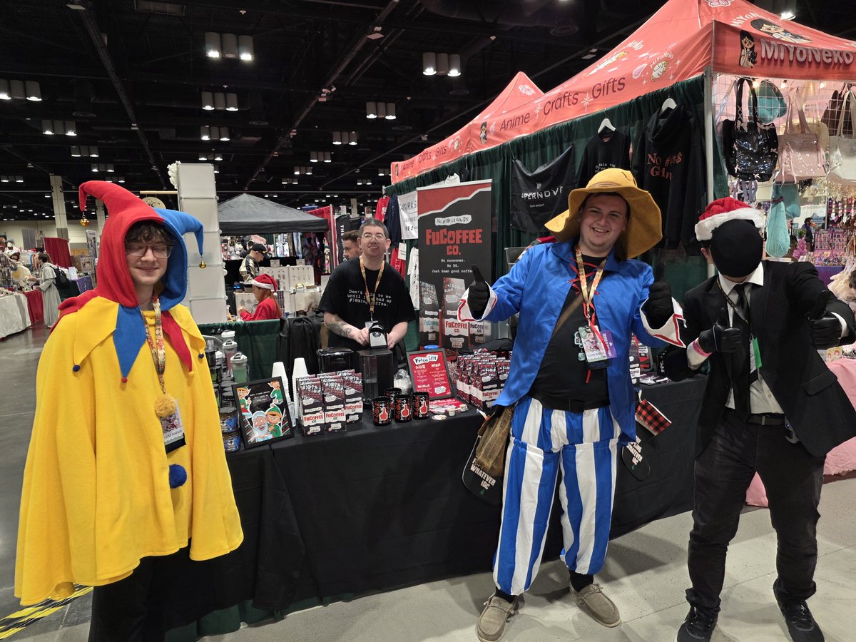 FuCoffeeCo's tweet image. And thats a wrap 🎁

Day 3 at #HolidayMatsuri is over, what an amazing event thank you to everyone who stopped by the booth.

With a special thanks to 
@CaptInfernal 
@KamekoGaming 
@itsSilverWolfvt