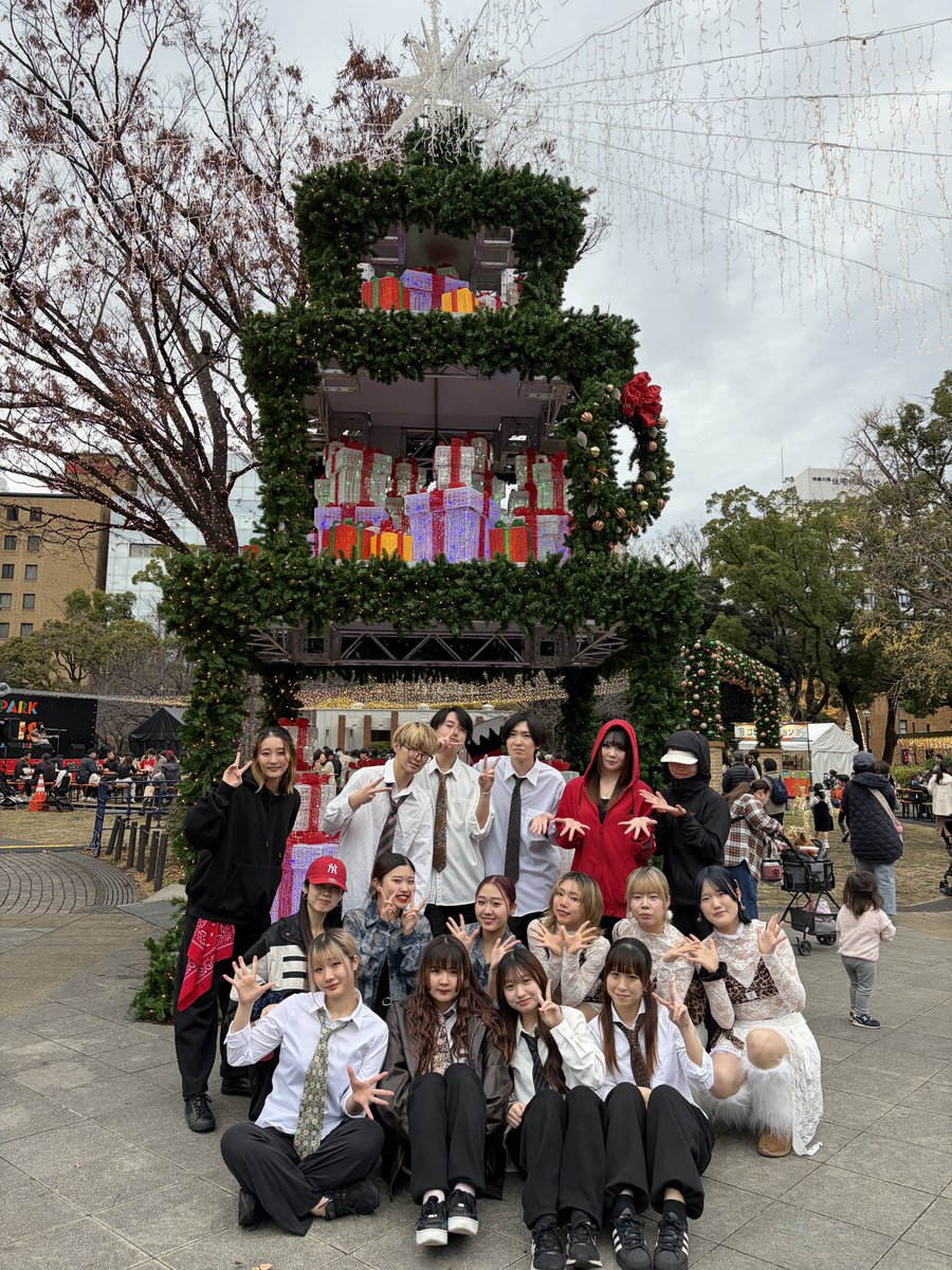 昨日参加させていただいた
BALLPARK Xmas YOKOHAMA KANNAI2025🎄🤍

楽しんでいただけたでしょうか！！🎅🏻⭐️

#日本工学院　#日本工学院八王子専門学校　#BALLPARKXMAS #横浜スタジアム　#ダンス　#ダンスパフォーマンス科 #dp