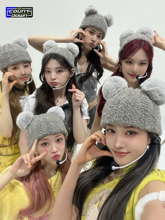 _bubblecore's tweet image. Nos fuimos directamente al #𝐛u͜͡rgēonꕀɾad𝕚o porque nos dijeron que nuestras niñas de @yvanilliet harían su #𝐥o͞ɯ𝓀ǝyʼᰍ𝐝e͝bu𝘁 y por eso es que nos pusimos guapas para tomarnos el escenario e impresionarlas. 

𝐛ubb𝕝e 𝕥ea お茶🧋ུ⠀