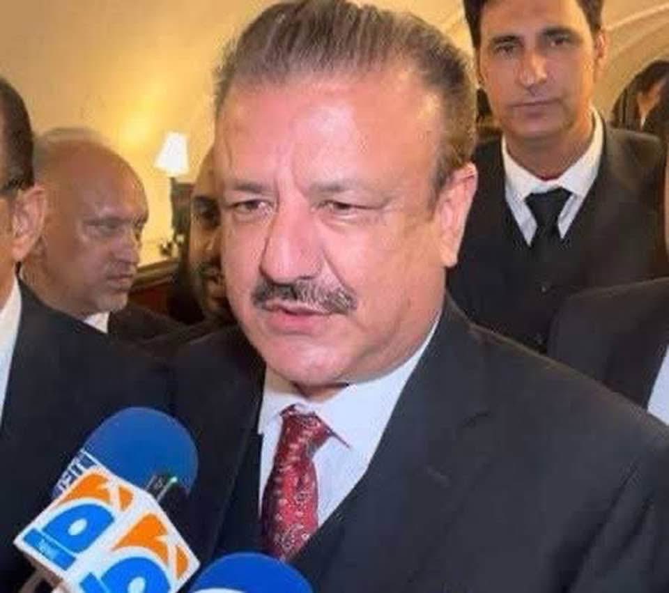 عزت عہدے اور منصب سے نہیں بلکہ کردار سے ملتی ہے۔
جسٹس طارق محمود جہانگیری قوم کے  ہیرو ہیں جنہوں نے جج کے منصب کو ٹھکرا دیا مگر اصولوں اور عدلیہ کی آزادی پر سمجھوتا نہیں کیا