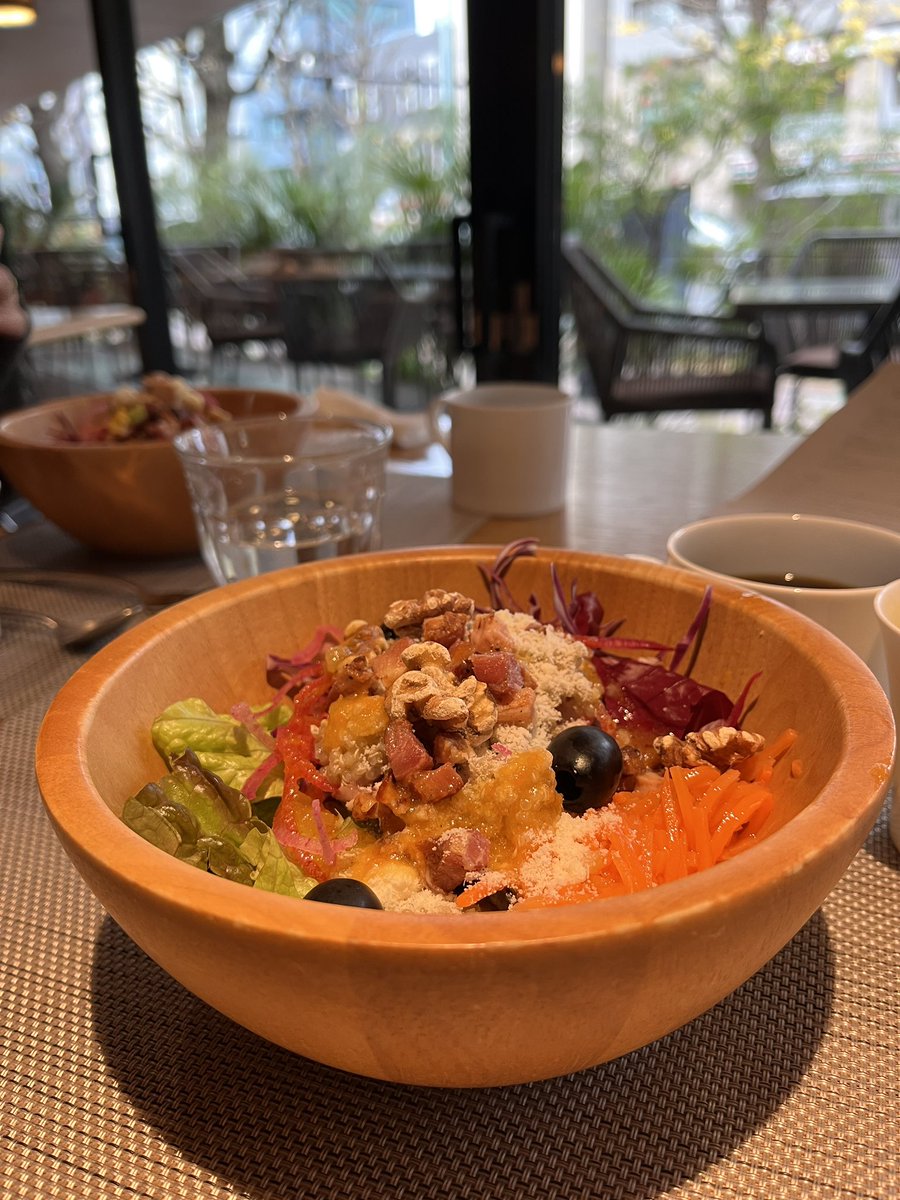 良き朝だた
ここのコーヒーやはり好きだ☕️🇵🇪♡

#幸せ朝食 
#THETenderHOUSEDINING
#そろそろスタンバイ👶