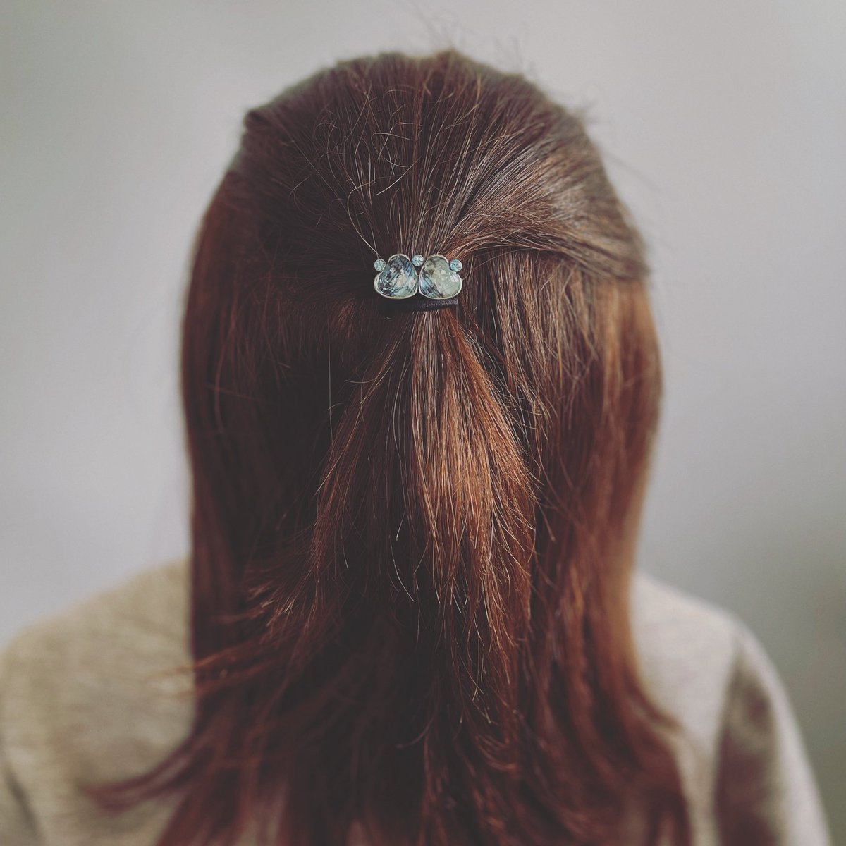 TAMARUSAN_en's tweet image. ✨Restock Alert✨ "Music Note Series (Blue)" Heart Hair Tie💙 Features the musical score of Tchaikovsky’s "Barcarolle." A chic, deep luster that elevates even a simple ponytail. A perfect, unique gift for adults🎁 #HairTie #MusicNote #Restock #AdultChic #GiftIdeas