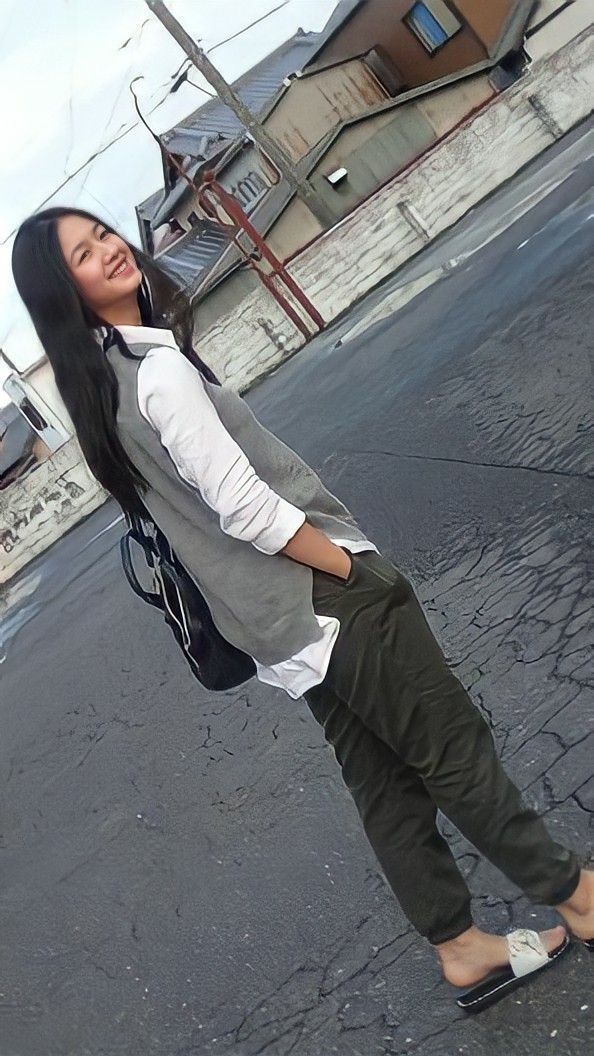 whoever dates her is the luckiest dude alive.

#KaoriOinuma