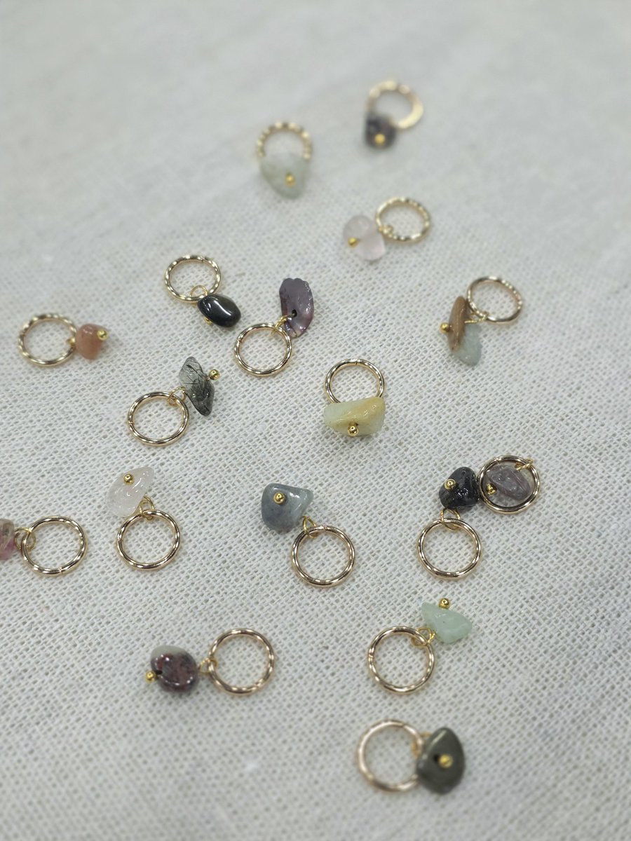 alldiv_alldiv's tweet image. 2025년을 마무리하며 🧚‍♀️Lab-Sil을
✨️12월 26일(금) 저녁 10시✨️에 오픈합니다.
이번 Lab-Sil에는 B급은 제외하고,
그동안 출시하지 않았던 미출시 컬러웨이만 모아 준비했어요.

앞으로 Lab-Sil 가격은
🔸️B급: 22,000원
🔸️미출시 컬러웨이: 23,000원
으로 운영될 예정입니다.

올해의 마지막…