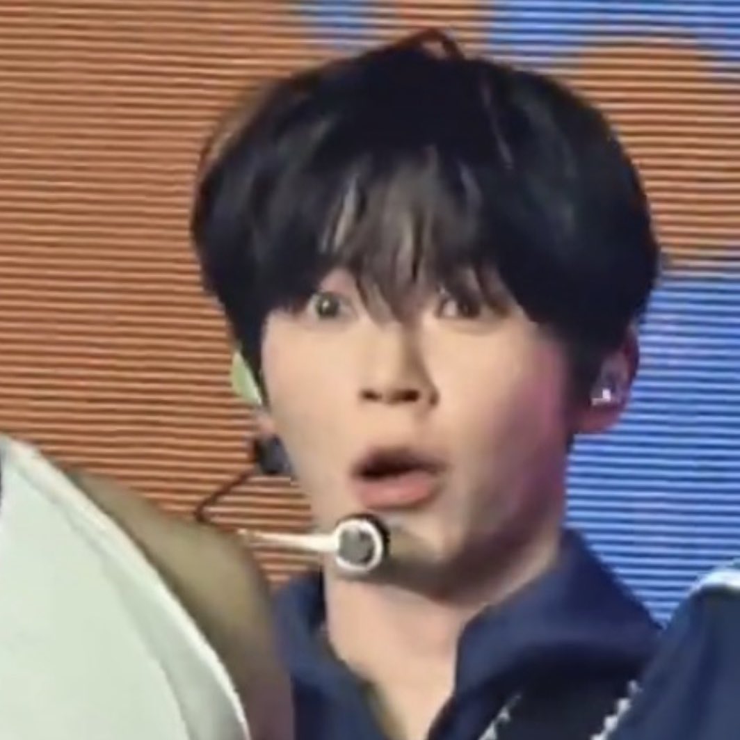 gunwookeys's tweet image. bin being gagged and smiling proudly after is killing me 😭 he raised that thirst trapper himself tyvm