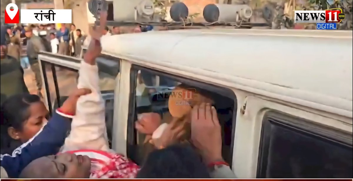 NishaGumla's tweet image. भारत के संविधान की आत्मा और न्याय के पवित्र मंदिर—माननीय हाई कोर्ट का हृदय से आभार। न्याय, संविधान और लोकतंत्र की गरिमा बनाए रखने के लिए आपका योगदान अमूल्य है।
काश यह फैसला पहले सुना दिया गया होता तो आज आदिवासी परिवार बेघर बेबस इस ठंड के मौसम में  रोड पर नहीं होते।
संदर्भ :- डी…