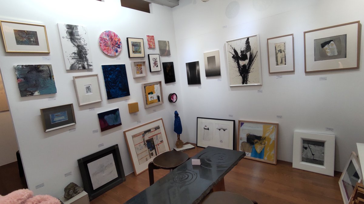 momo__ranger's tweet photo. #竹中茂美 さま @RoiseWorld
日本橋久松町
K's Gallery さま
「2025年 ギリギリ展」
グループ展
おうかがいしました。
#東日本橋 #馬喰横山
#馬喰町 #久松町
#KsGallery
※元 INTERART7 Gallery TK2 の部屋
#INTERART7 #Gallery_TK2 @INTERART7select https://t.co/Ox9boYWqiO