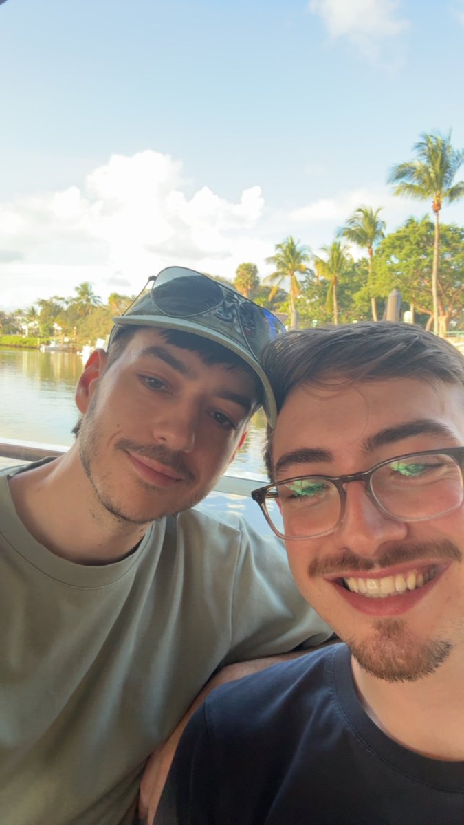 taylor (@tayjp123) on Twitter photo 