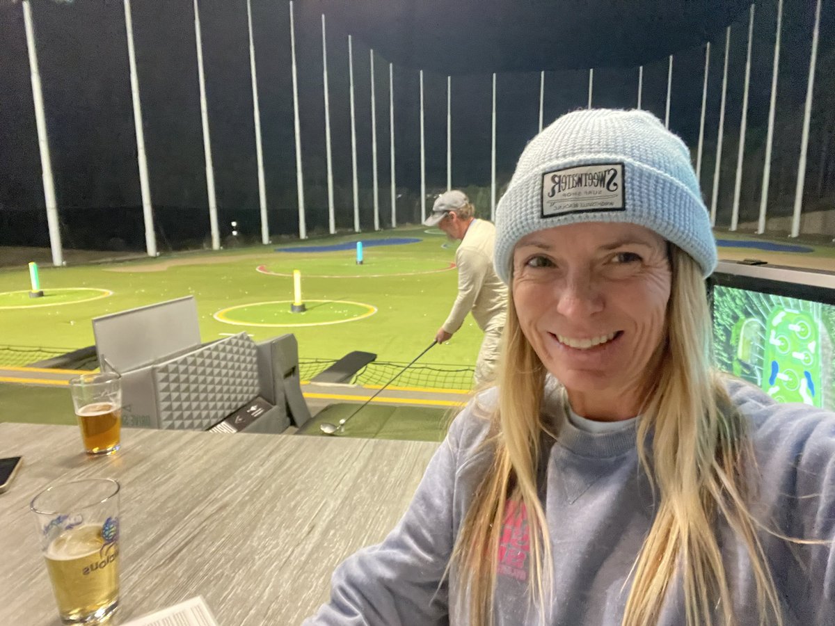 ratherbrunnin's tweet image. Happy 10th Anniversary to my best friend!  I havent golfed at all or hit a golf ball at the driving range even  in over 2 years thanks to my auto immune disease and I’d just like to say he only won by 50 points and I’m quite proud of myself ⛳️🏌🏼‍♀️🏌🏾‍♂️🩵🥰 #DriveShack