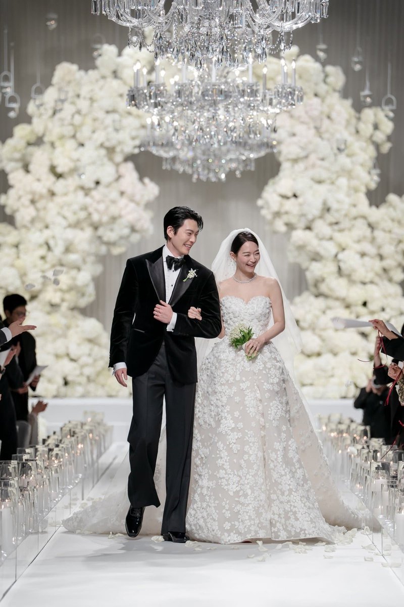 kdramasdiary's tweet image. KIM WOOBIN AND SHIN MINA ARE OFFICIALLY MARRIED 🥹🤍