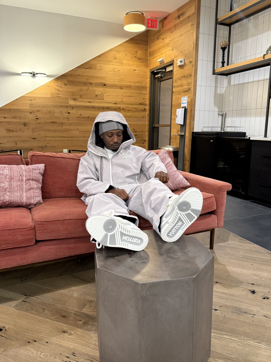 Jayv3on's tweet photo. Living good feeling better… https://t.co/djnz4JIXbU