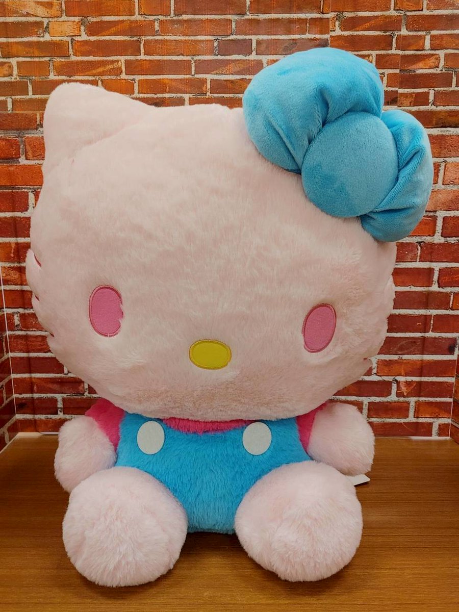 ハローキティ　ぴんくとみずいろドールGJ ハローキティ ぴんくとみずいろドールGJ が登場‼️ とっても大きな