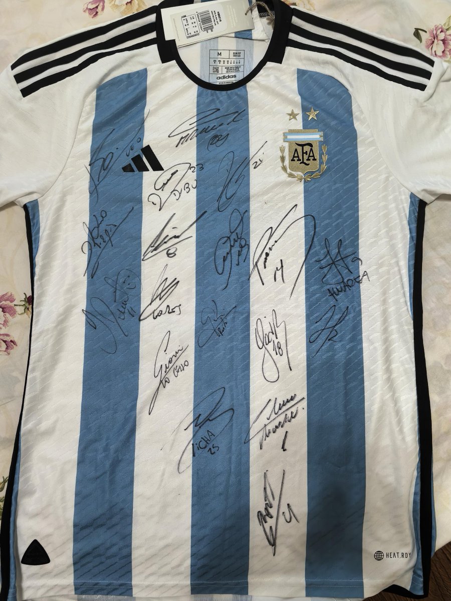 MAC ALLISTER アルゼンチン代表 サイン入りジャージ MAC ALLISTER アルゼンチン代表 サイン入りジャージ - メルカリ
