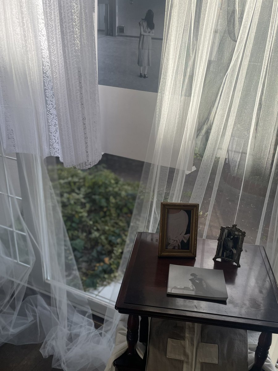 写真家 木村和平さん撮影、被写体 カネコアヤノさんの暮chic by