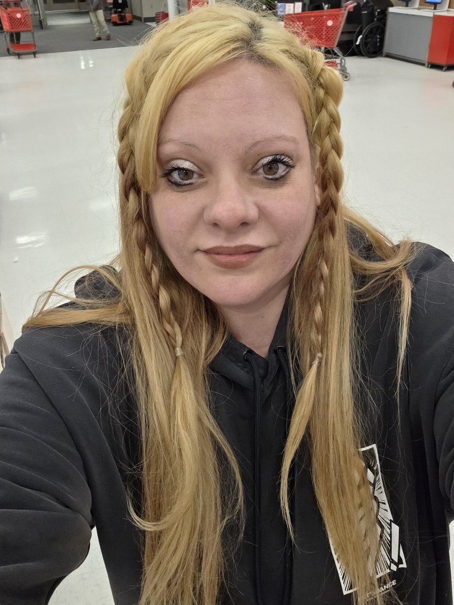 freddyspag's tweet photo. Cause who doesn't like to take Christmas Shopping Selfies in Target😂😂😂 https://t.co/jHjWqm4JJo