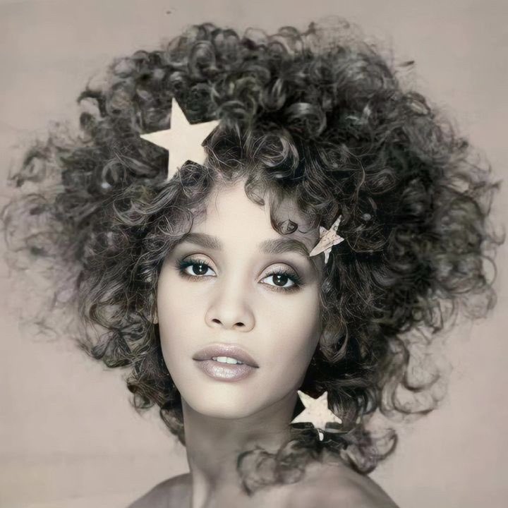 filmsbratz's tweet photo. — whitney houston for her “whitney” album photoshoot, 1987. 🌌 ⋆˚☆˖°⋆｡° ✮˖ ࣪ ⊹⋆.˚ 

📸 by: richard avedon https://t.co/GDw8BpGZds