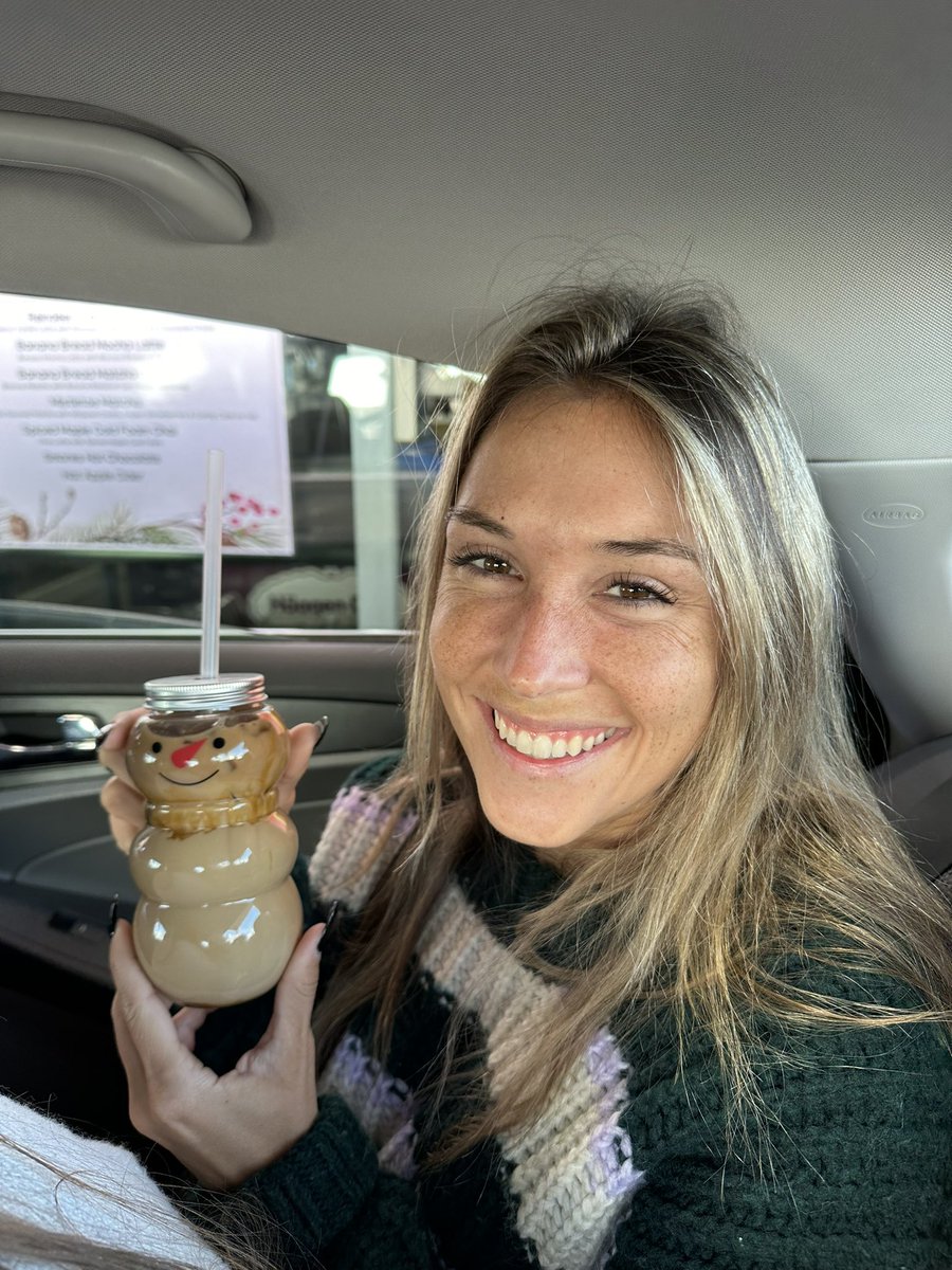 kristen 🌺 tweet media