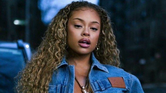 PopBase's tweet image. Happy 27th birthday to the talented Latto.