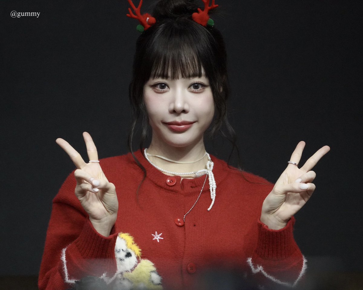 bg_unalee's tweet photo. 251221 메이크스타 대면팬싸
#브브걸 #BBGirls #은지 #EUNJI https://t.co/C3jb6JD5u4