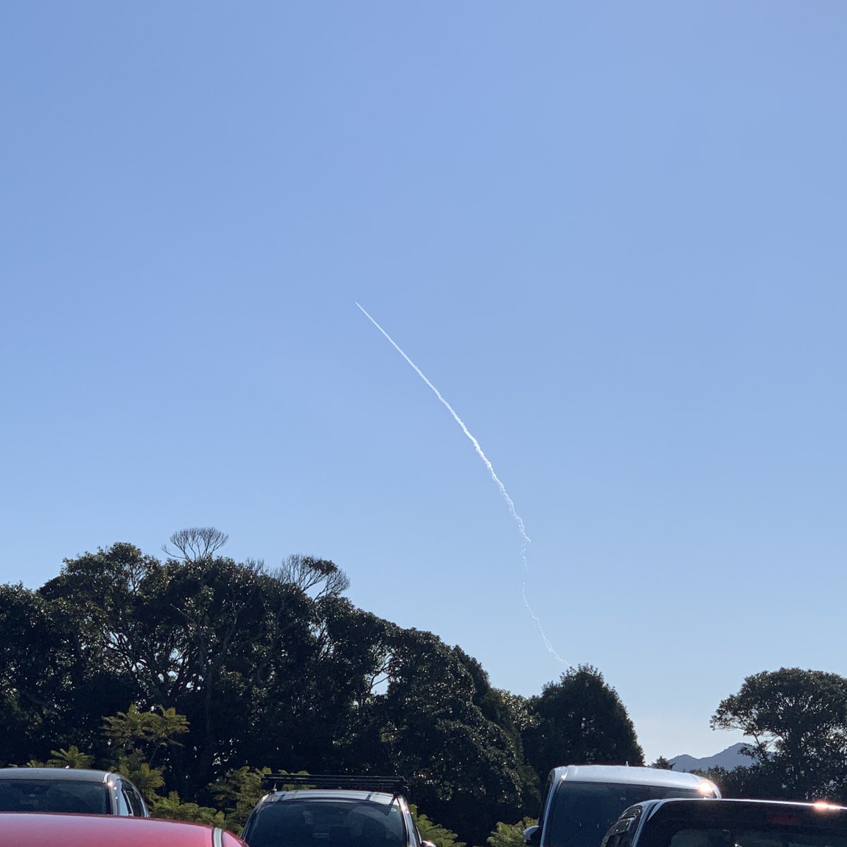 ELM_jp's tweet photo. 会社の駐車場からH3ロケット8号機打ち上げ見ました🚀
#みちびき #ASNAV #H3F8 #JAXA https://t.co/asXW1yFW8U