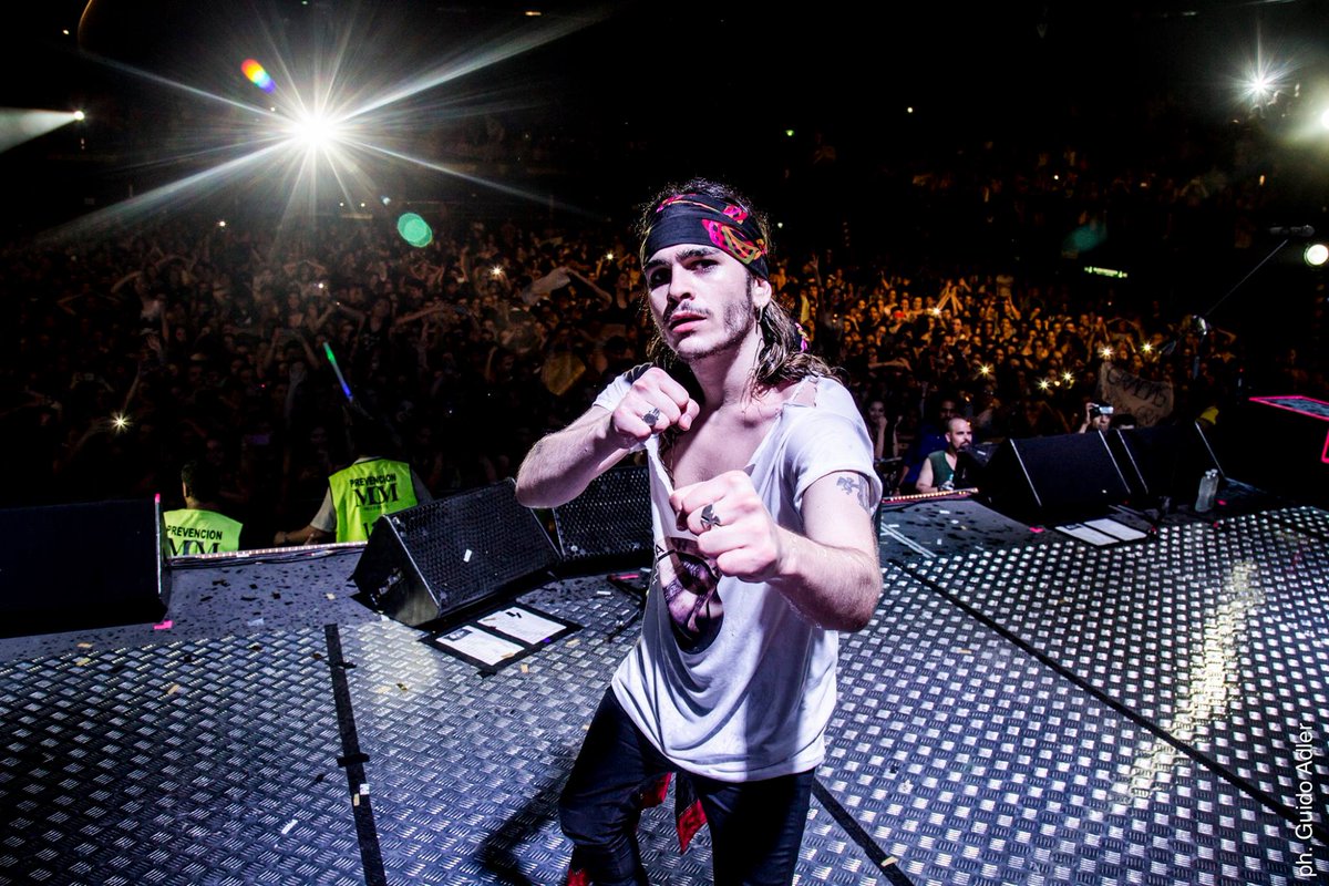 OOCAirbag's tweet image. 🔙 Se cumplen 9 años del primer Estadio Obras de Airbag, en lo que fue la reapertura del Templo del Rock.