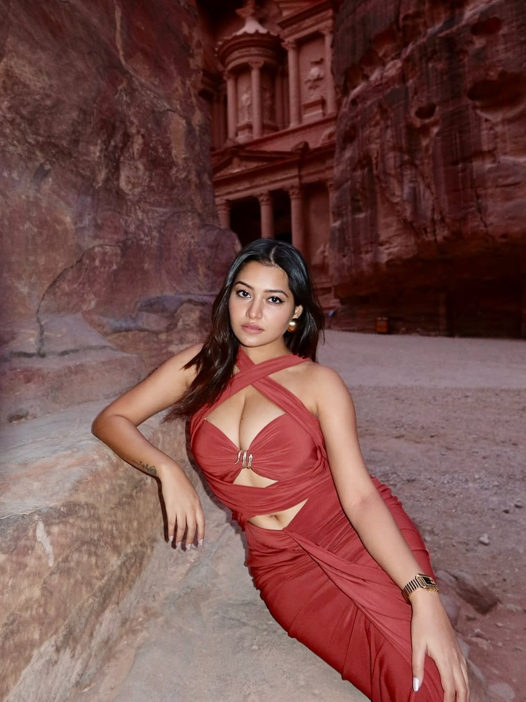 G8vQA6dasAAXV6B?format=jpg&name=large