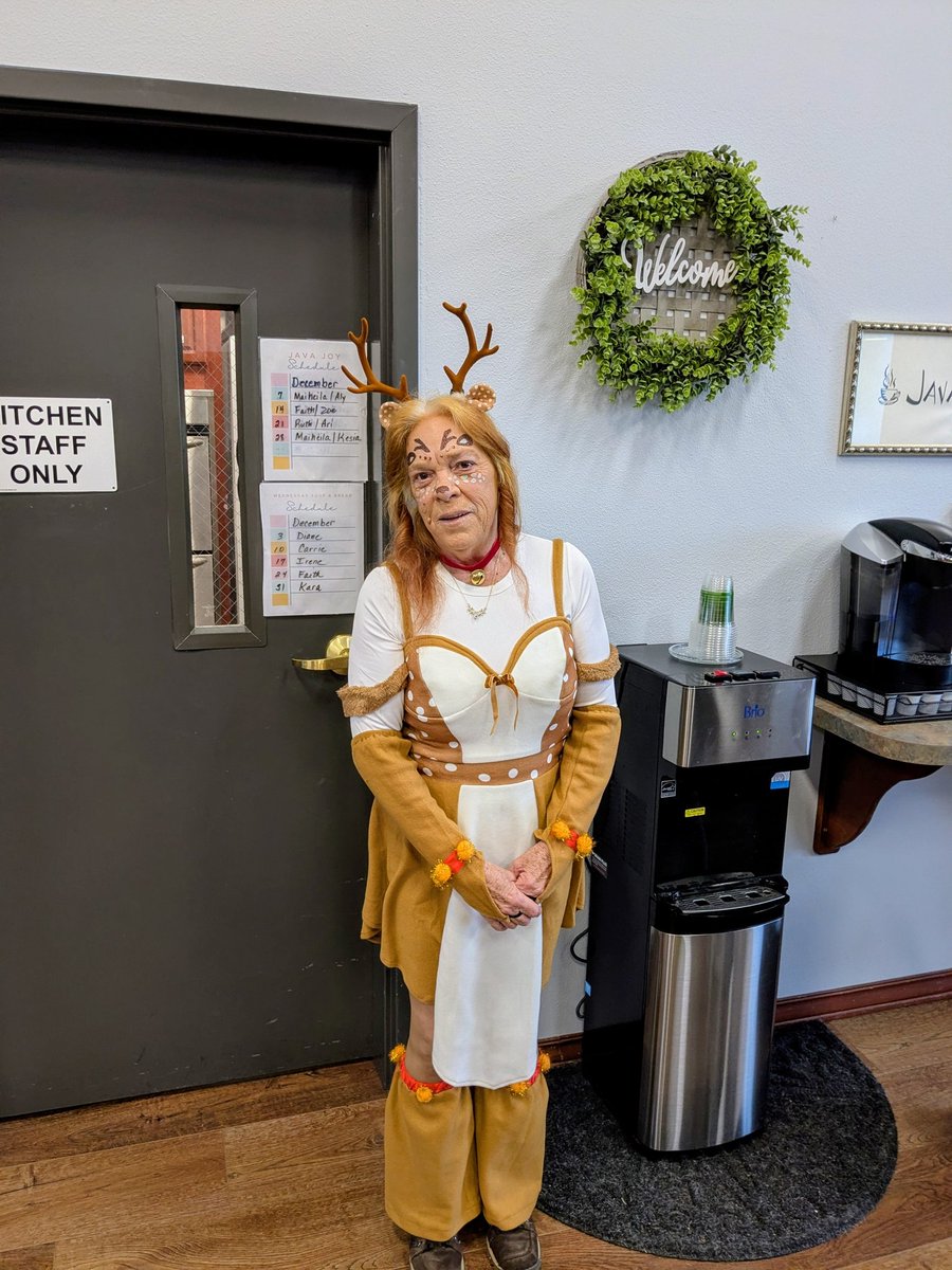 DebiLattimer's tweet photo. Me at church today https://t.co/MSiM7QTX3y
