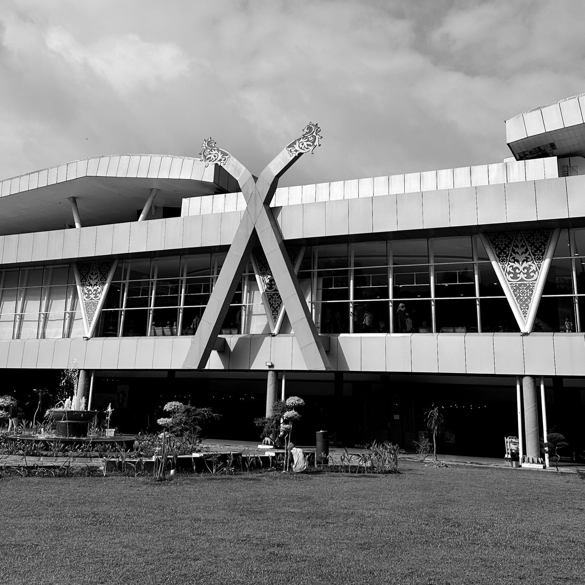 Black Cloud tweet media