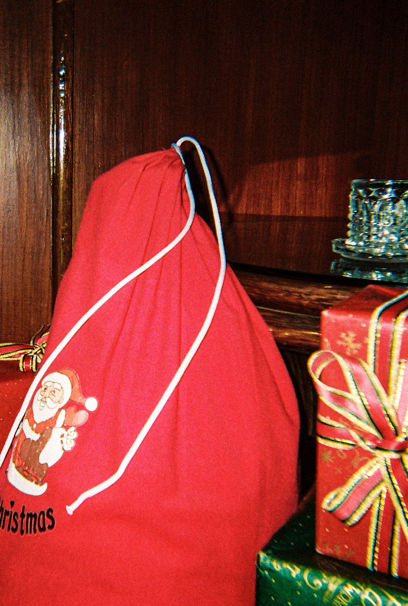 official__wonho's tweet image. [🎄]
𝙲𝚑𝚛𝚒𝚜𝚝𝚖𝚊𝚜 𝚠𝚒𝚝𝚑 𝚆𝙾𝙽𝙷𝙾❤️💚

#원호 #WONHO
#Christmas