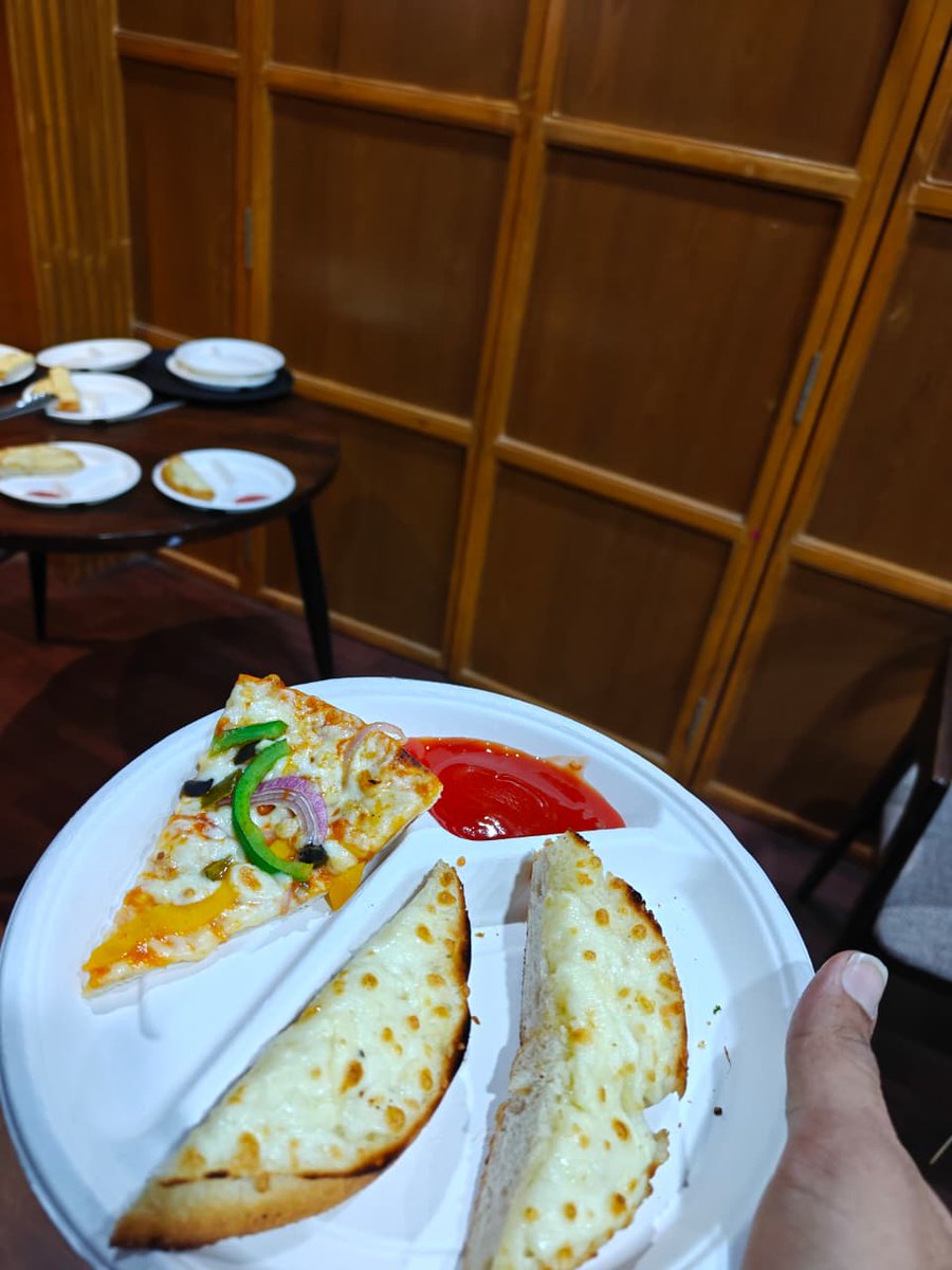 yashmeh39658571's tweet photo. Amazing experience at the @WH_India RLUSD Multichain Party in Vadodara 🔥

Great insights on Wormhole NTT and some truly awesome IRL community vibes.

#RLUSD #Wormhole #Multichain #Web3Community https://t.co/GUuS4eD50s