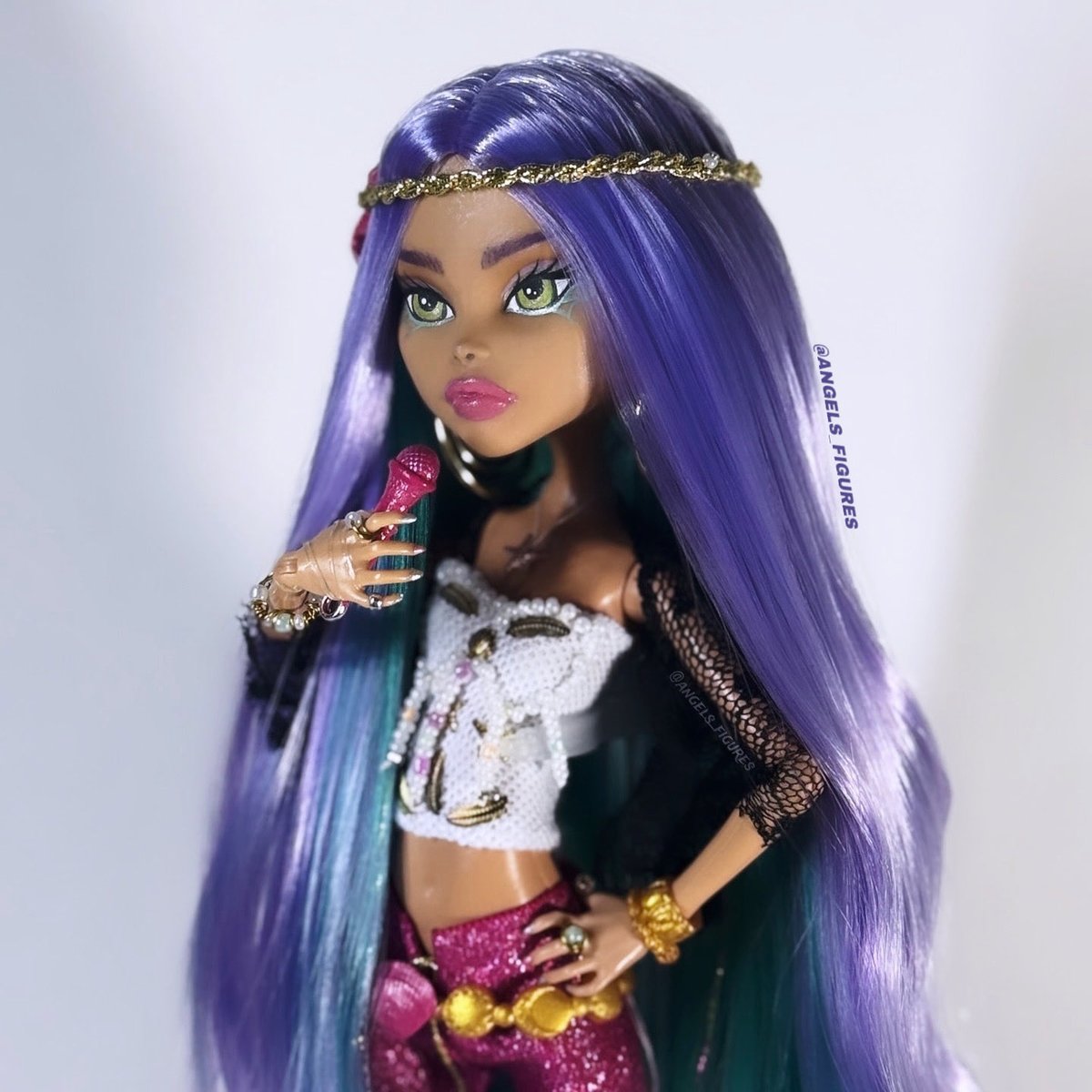 angels_figures's tweet photo. Madison Fear 🐚
made her almost two years ago now, I kinda what to remake her #madisonfear #ooak #repaint #reroot https://t.co/uzL9kgLLOu