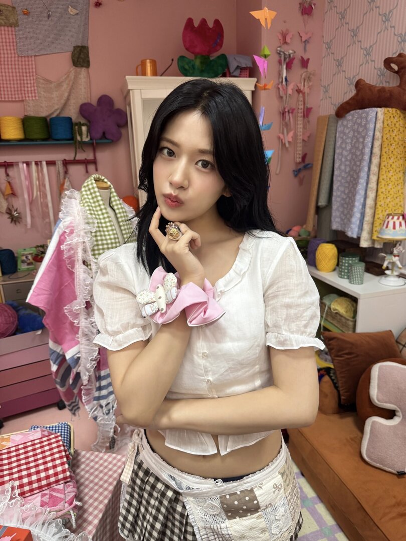 selfolssi ♤ tweet media