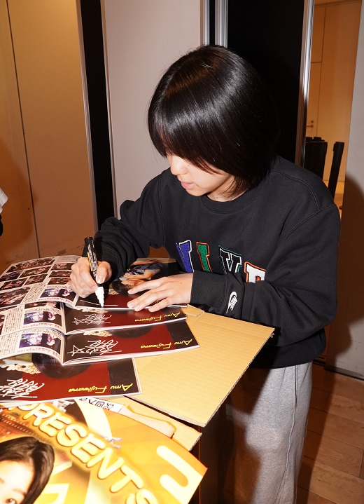 サイン入り入荷、販売開始しました！ 4Fプロレスコーナーにございます