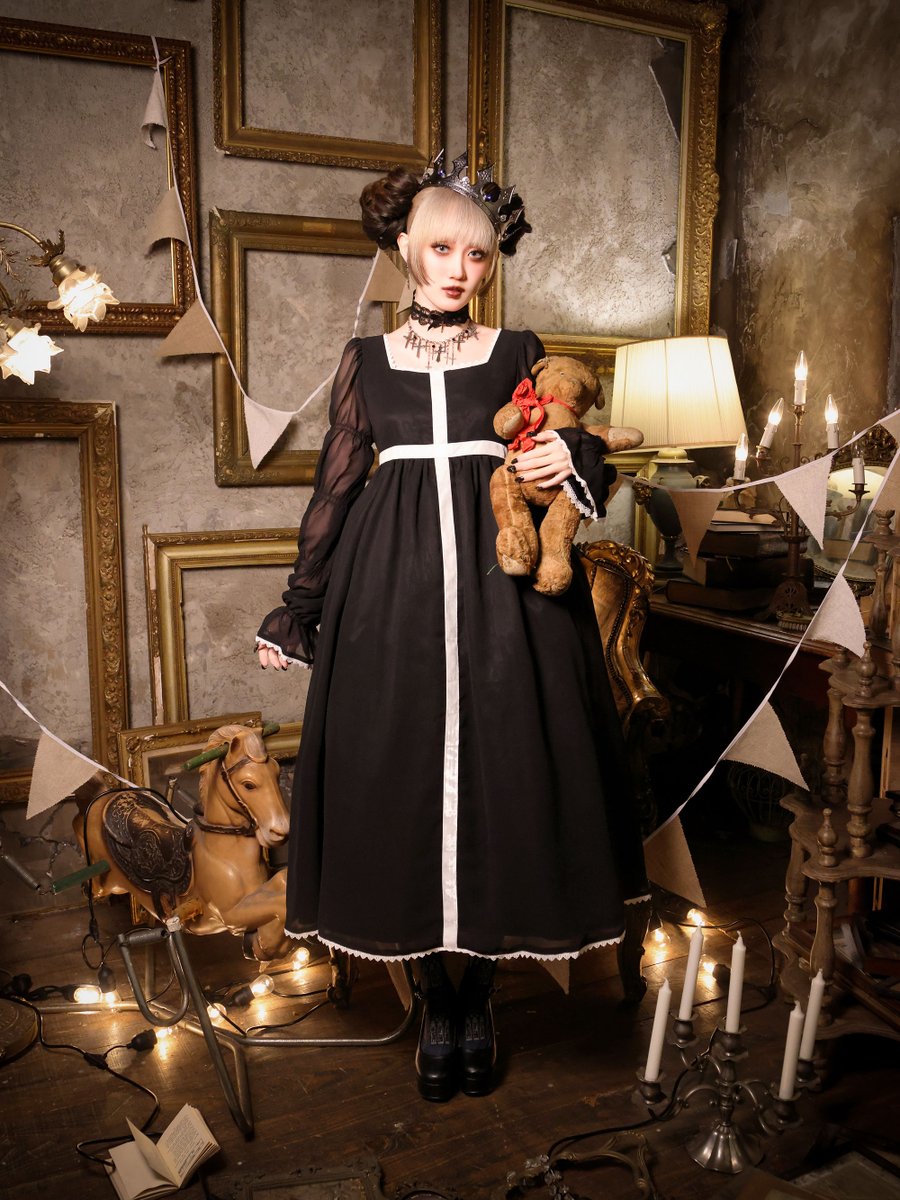 発売中】 ○ベルベット十字架ワンピース(ロング) 53,900 JPY 十字架