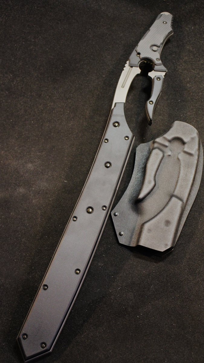 デカくてゴツいのに生物の角のような有機的な美しさが同時に存在して