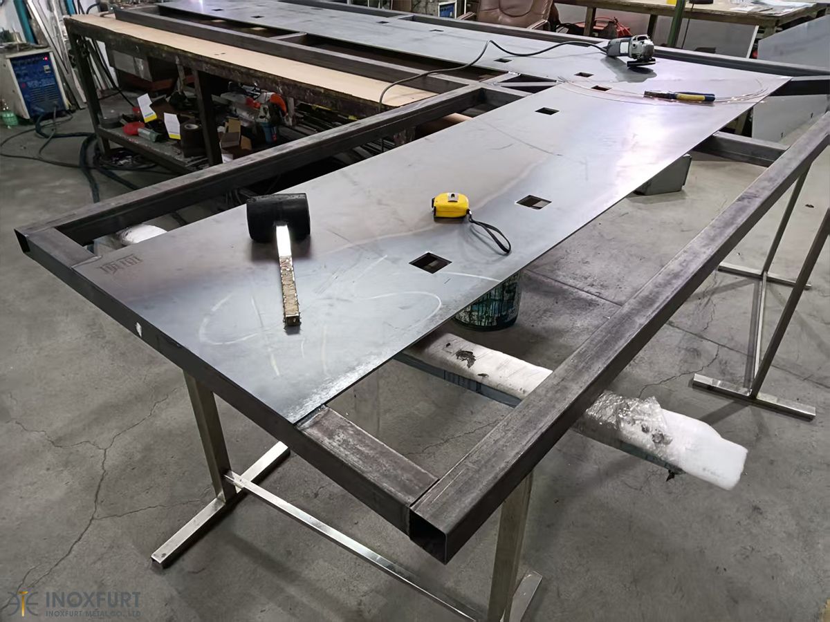 JohnnyOu11's tweet image. Iron frame with powder coating for glass partition
Please feel free to contact us:
Email: johnny@gdgdzp.com
WhatsApp: +86 130 68622964
Web: inoxfurt-metal.com
#hotelprojects #metalworks #metalpart #metalpartition 
#glasspartition #metalframe #sheetmetal #fixedfurniture