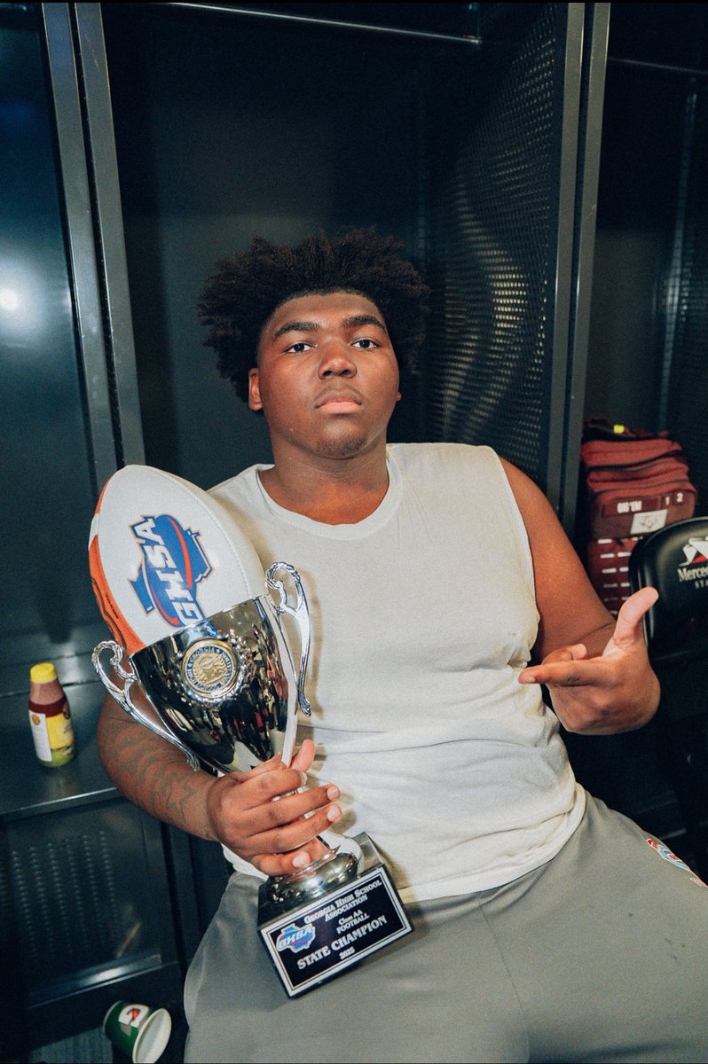 Terrance Warren III tweet media