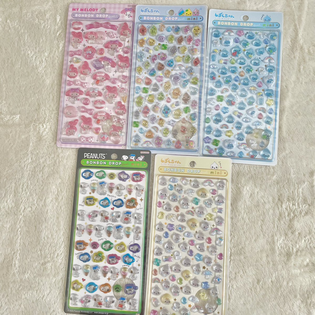 mio_oimoim's tweet photo. 昨日はボンボンドロップミニ大量🐶だった🙌🏻
ディズニーもしずくちゃんも買えて大満足！
普通サイズもどこかで出会えたらいいな

Amazonで頼んでたシールもやっと少し発送されてる☺️ https://t.co/yByaaJYeFf